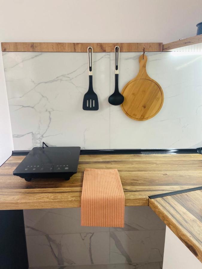 Urban Chic Studio Nis Luaran gambar